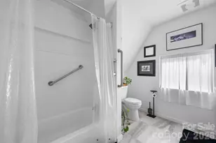 115 12th St SW, Hickory, NC 28602 - Photo 29