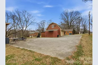 6309 Farmlake Drive, Mint Hill, NC 28227 - Photo 7