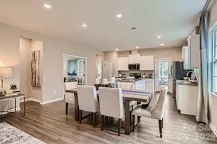 1019 Lookout Shls Dr, Fort Mill, SC 29715 - Photo 5