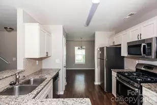 8146 Chatham Oaks Dr, Concord, NC 28027 - Photo 7