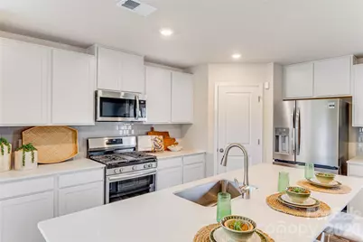 711 Mile Creek Road, Edgemoor, SC 29712 - Photo 9