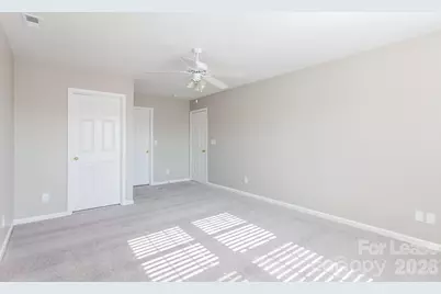 11509 Planters Estates Drive, Charlotte, NC 28278 - Photo 7