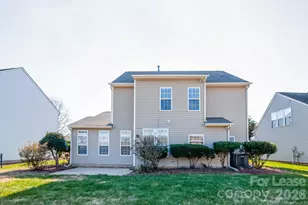 11509 Planters Estates Dr, Charlotte, NC 28278 - Photo 15