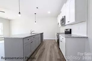 4751 Muskogee Dr, Charlotte, NC 28227 - Photo 9