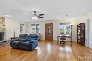 544 Hicks Creek Rd, Troutman, NC 28166 - Photo 9