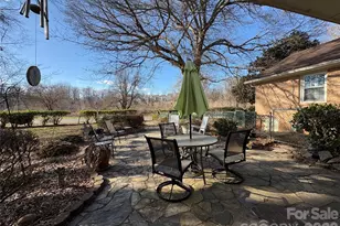 2800 Spring Valley Rd, Charlotte, NC 28210 - Photo 25