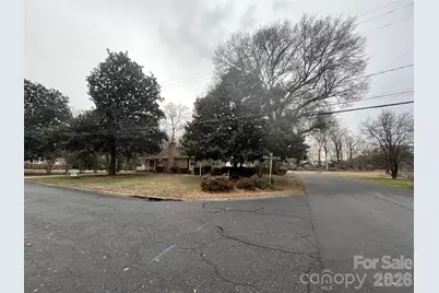 2800 Spring Valley Road, Charlotte, NC 28210 - Photo 29
