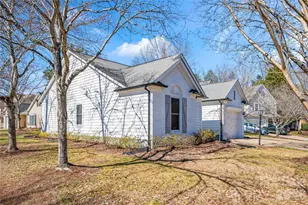 12112 Kempshott Ct, Charlotte, NC 28273 - Photo 3