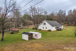 1564 Camp Creek Rd, Whittier, NC 28789 - Photo 5