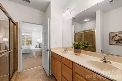 1000 E Woodlawn Road #118, Charlotte, NC 28209 - Photo 19