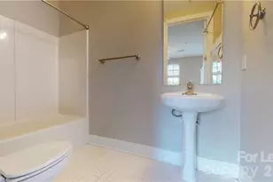 1101 W 1st St, Charlotte, NC 28202 - Photo 11