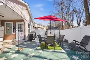 1031 Allegiance Dr, Charlotte, NC 28217 - Photo 25