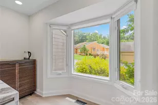 129 Beaver Ridge Rd, Asheville, NC 28804 - Photo 7