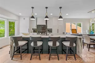 129 Beaver Ridge Rd, Asheville, NC 28804 - Photo 3