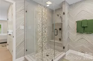 129 Beaver Ridge Rd, Asheville, NC 28804 - Photo 25