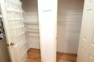 1009 Hunley Hill Ct, Matthews, NC 28104 - Photo 15