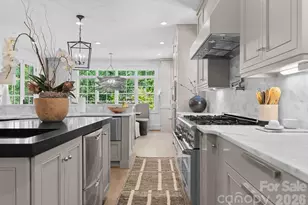 1550 Queens Rd W, Charlotte, NC 28207 - Photo 9