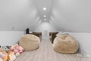 1550 Queens Rd W, Charlotte, NC 28207 - Photo 31