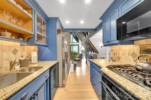 562 W Club Blvd, Lake Toxaway, NC 28747 - Photo 27