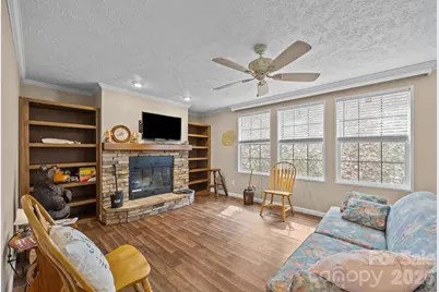 193 Tipstill Cove, Waynesville, NC 28786 - Photo 17