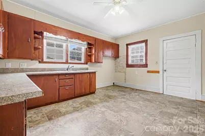 214 Wood Street, Mount Holly, NC 28120 - Photo 5