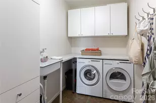 168 SkyView Cir, Asheville, NC 28804 - Photo 33