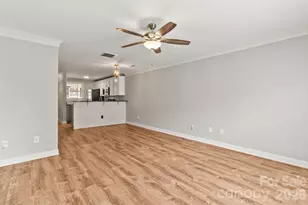 1336 Green Oaks Ln, Charlotte, NC 28205 - Photo 11