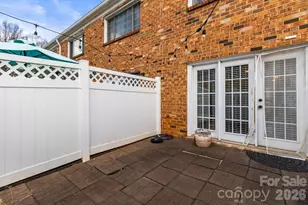 1336 Green Oaks Ln, Charlotte, NC 28205 - Photo 33