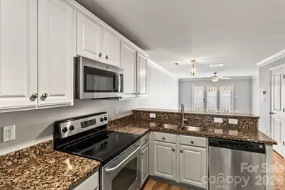 1336 Green Oaks Lane #J, Charlotte, NC 28205 - Photo 1