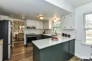 5900 Cabotwood Ln, Charlotte, NC 28212 - Photo 11