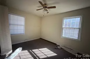 2924 Burbank Dr, Charlotte, NC 28216 - Photo 13