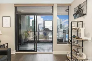 222 S Caldwell St, Charlotte, NC 28202 - Photo 9