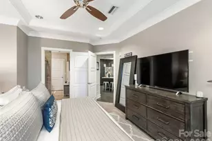 222 S Caldwell St, Charlotte, NC 28202 - Photo 13