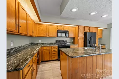 110 Deerlake Drive, Asheville, NC 28803 - Photo 7