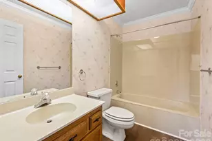 110 Deerlake Dr, Asheville, NC 28803 - Photo 19