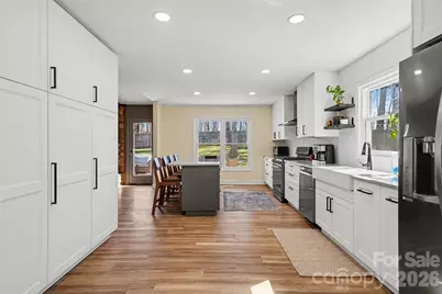 1834 Summerhill Drive, Charlotte, NC 28212 - Photo 7