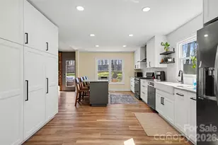 1834 Summerhill Dr, Charlotte, NC 28212 - Photo 5