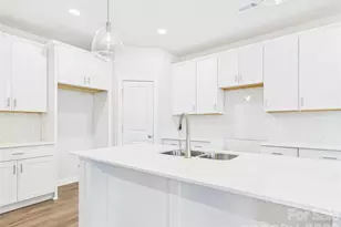 311 E King St, Kings Mountain, NC 28086 - Photo 7