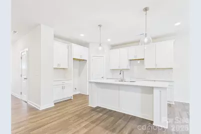 311 E King Street #04, Kings Mountain, NC 28086 - Photo 9