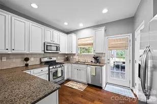 417 Silver Cypress Ln, Fort Mill, SC 29708 - Photo 7