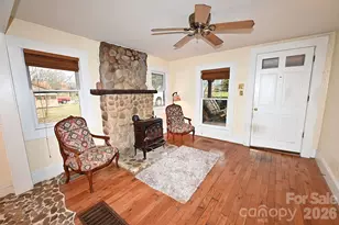 1340 1st Ave Pl NW, Hickory, NC 28601 - Photo 9