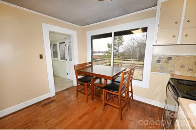 1340 1st Avenue Place NW, Hickory, NC 28601 - Photo 11