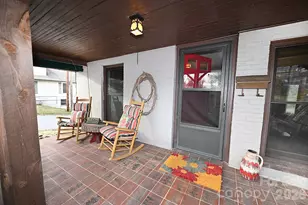 1340 1st Ave Pl NW, Hickory, NC 28601 - Photo 5