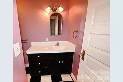 1340 1st Avenue Place NW, Hickory, NC 28601 - Photo 23