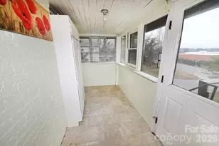 1340 1st Ave Pl NW, Hickory, NC 28601 - Photo 17