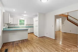 44 Leisure Mountain Rd, Asheville, NC 28804 - Photo 7