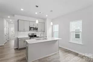 5831 Tuckaseegee Rd, Charlotte, NC 28208 - Photo 3