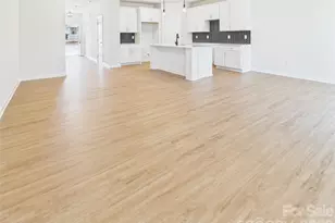 311 E King St, Kings Mountain, NC 28086 - Photo 11