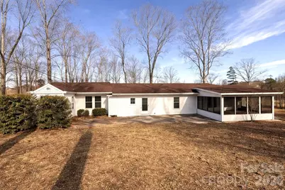 1010 Wesley Street, Shelby, NC 28150 - Photo 15