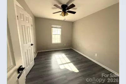 1010 Wesley Street, Shelby, NC 28150 - Photo 9